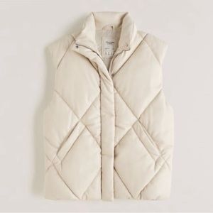 BEAND NEW- Abercrombie faux leather vest in cream